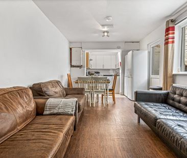 Room in a Shared House, Hollingbury Road, BN1 - Photo 1
