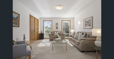 Generous Space and Quality Updated Home in Peaceful Pocket of East Lindfield - Photo 3