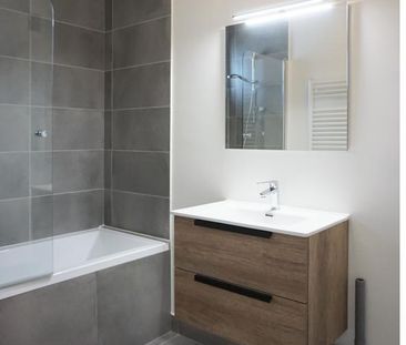 Location Appartement 2 pièces 50m² ANNECY 74000 - Photo 6