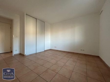 Location Appartement 3 pièces 64m² NIMES 30000 - Photo 2