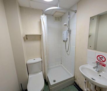 1 bedroom house of multiple occupation to rent - Photo 1