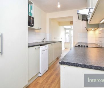 Plantation Close, CB11, Saffron Walden - Photo 5