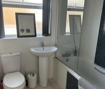 48 Dunsuivnish Avenue, Portstewart, BT55 7EP - Photo 6