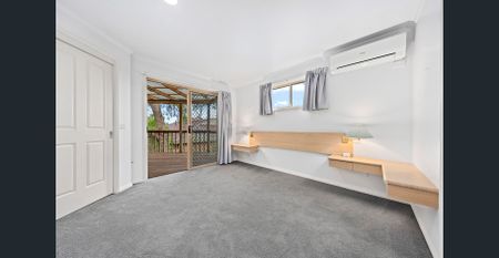 Stylish Unit with Decking, Two Bathrooms & Breathtaking Mountain Outlook - Photo 5