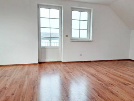 3-Zimmer-Wohnung mit Balkon, Garagenstellplatz und Kellerabteil in ruhiger Lage - Photo 2