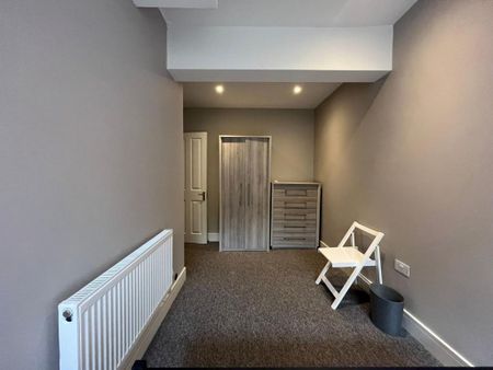 2 bedroom ground floor flat to rent - Photo 4