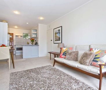 Beautiful Onehunga, 2 Bedrooms - Photo 1