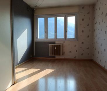 Location Appartement 4 pièces 98m² SALLANCHES 74700 - Photo 3