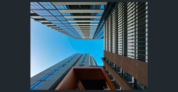 Near New 2 Bedrooms Apartment For Lease - Photo 1