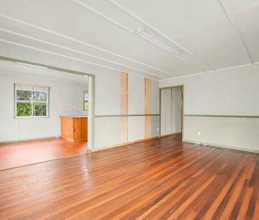 Comfortable Home on Large Block - Photo 1