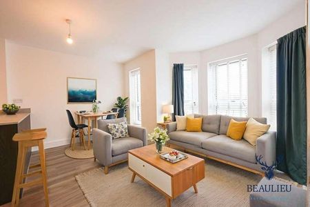 Harris Crescent, Beaulieu Park, Cm, CM1 - Photo 4