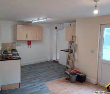 2 bedroom semi-detached bungalow to rent - Photo 4