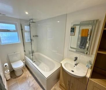 Room in a Shared House, Haddon Road, LS4 - Photo 1