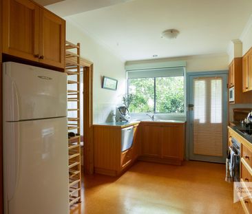 Character Townhouse - Photo 3