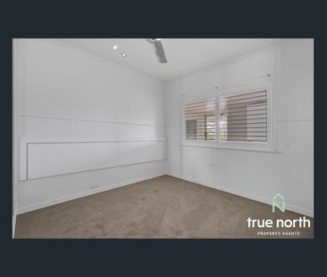 Charming Three-bedroom with a Large Backyard! - Photo 2