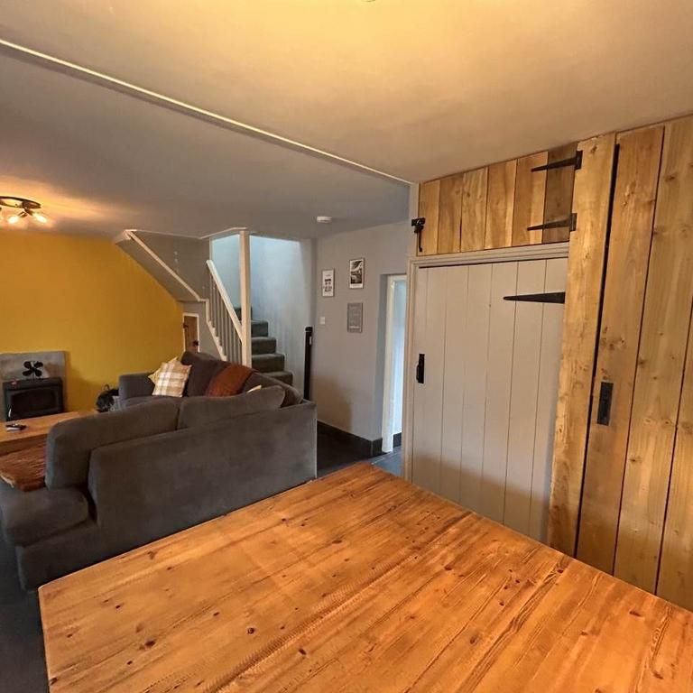 2 bedroom cottage to rent - Photo 1