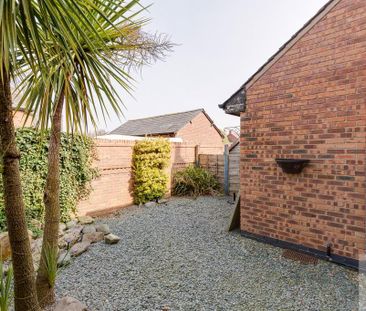 2 bedroom semi-detached house to rent - Photo 4