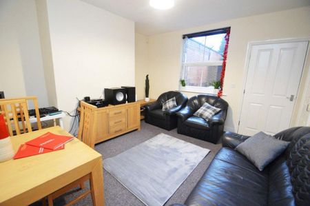 5 bedroom house to rent - Photo 2