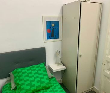 Carrer d'Aragó, Barcelona, Catalonia 08009 - Photo 4