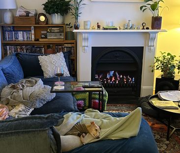 Glebe - Photo 1