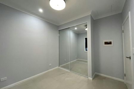 Ultra Modern 2 Bedroom Home - Photo 2
