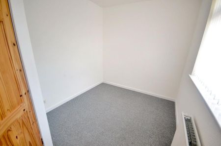3 bedroom townhouse to rent - Photo 2