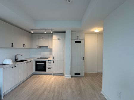 For Lease - 1 Quarrington Lane Unit# 712, Toronto, Ontario - Photo 5