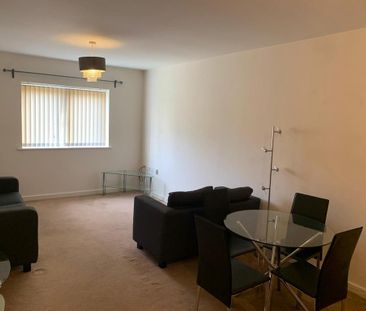 2 bedroom flat to rent - Photo 2