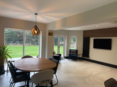 5 bedroom detached house to rent - Photo 4
