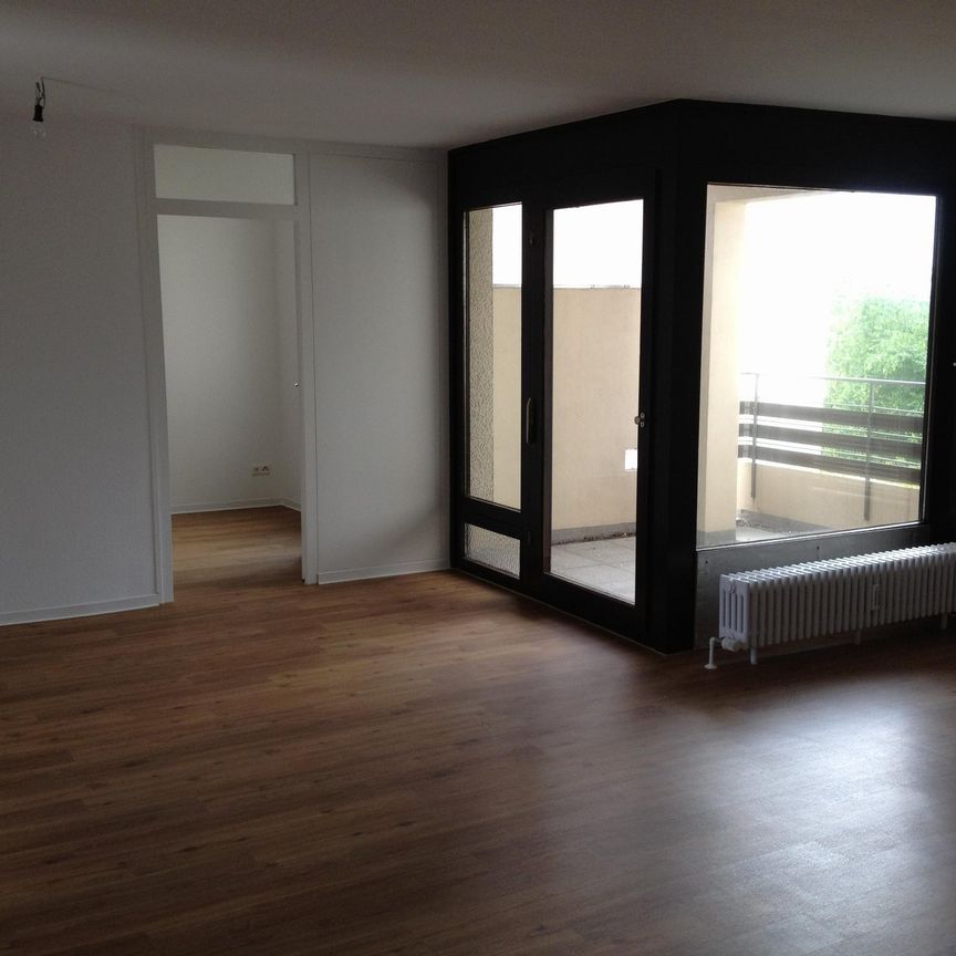 Schöne 2-Zimmer Wohnung mit Balkon in schöner Lage am Zollberg - Photo 1