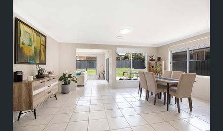 Spacious Family Home - Photo 5