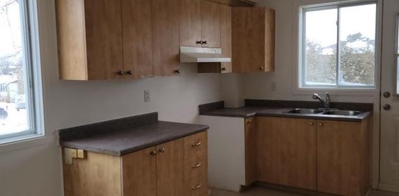 🏠 GRAND 5½ À LOUER – SAINT-HUBERT, RIVE-SUD DE MONTRÉAL 💵 1 650 $ / mois - Photo 2