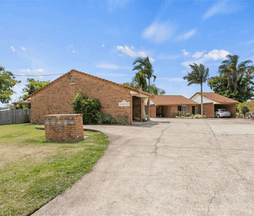 Modern 2-Bedroom Villa in a Convenient Redbank Plains Location - Photo 2 | Rentumo