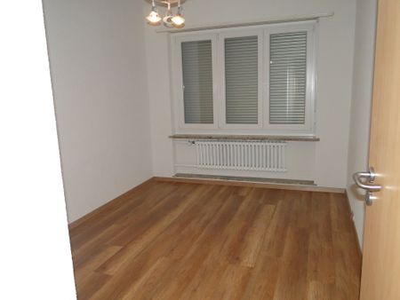 Per sofort oder nach Vereinbarung zu vermieten! Moderne 3.5 Zi-Wohnung, Grenchen - Photo 2