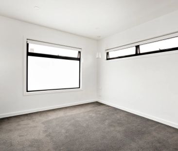 51D William Street, Fawkner VIC 3060 - Townhouse For Rent | Domain - Photo 3