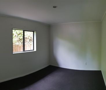 MANGERE EAST - Short Distance to Middlemore Hospital - Photo 3