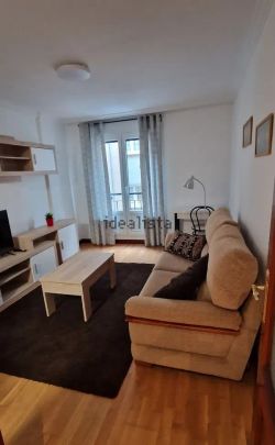 Alquiler de piso en Álvaro Albornoz, 10 - Photo 1