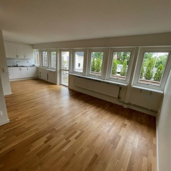 Hovgårdsvägen 10 A - Foto 1