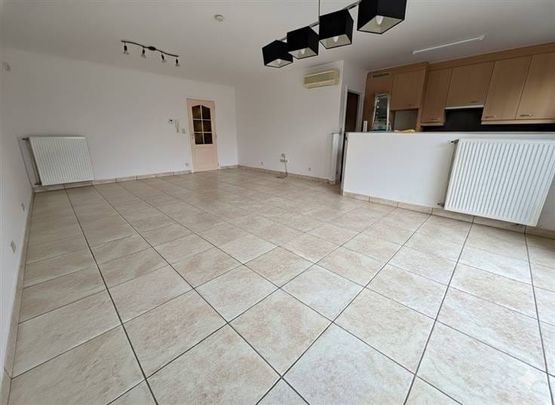 Appartement te huur - Foto 1