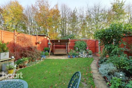 3 bedroom semi-detached house to rent - Photo 3