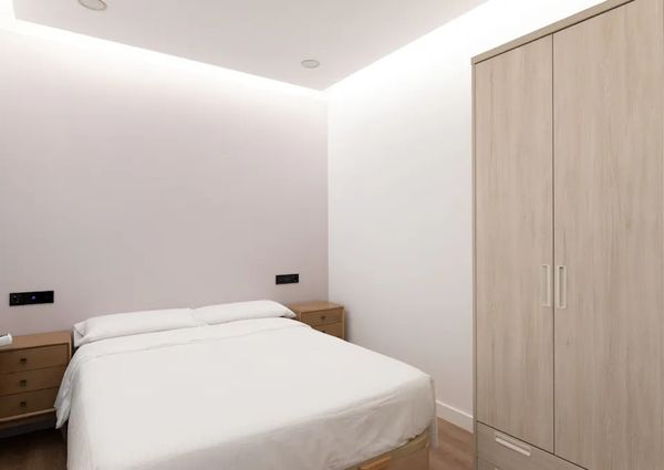 Calle de las Navas de Tolosa, Madrid, Community of Madrid 28013