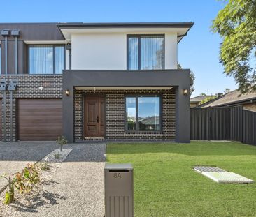 Brand New Stylish & Spacious Family Living – Prime Bentleigh East L... - Photo 3