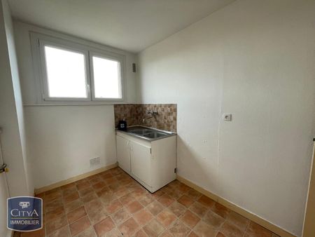 Location Appartement 4 pièces 65m² LE MANS 72100 - Photo 3