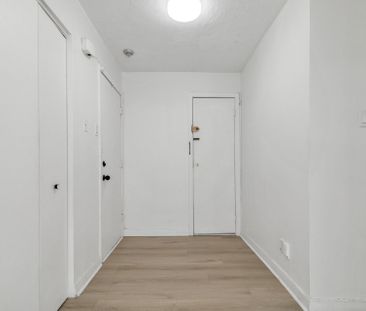 7220 Av. De Chateaubriand, #32 - Photo 3