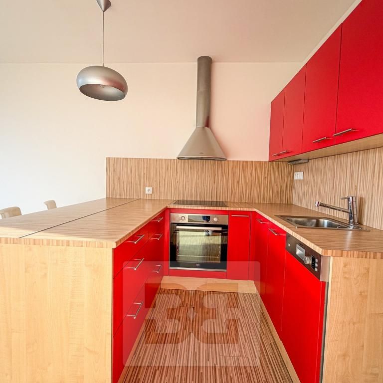 Pronájem bytu 1+kk 30 m2 - Photo 1
