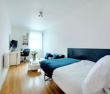 Studio Bronze - Photo 3