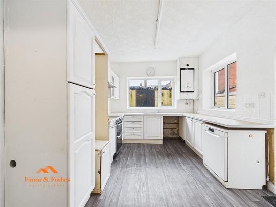 3 bedroom terraced house to rent - Photo 1