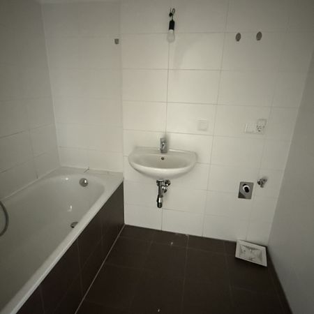 2-Zimmer Balkonhit! Anfragen nur per Mail - keine Anrufe! - Foto 4