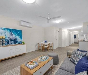 Spacious One Bedroom Apartment! - Photo 2