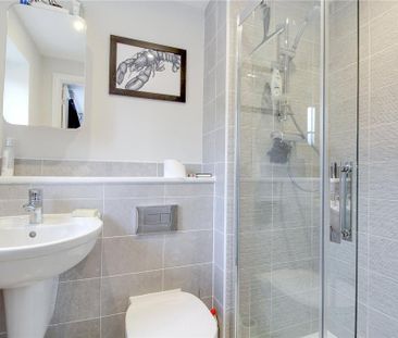 3 bedroom semi-detached house to rent - Photo 3